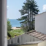 Ferienhaus Charmante Maison A 100m De La