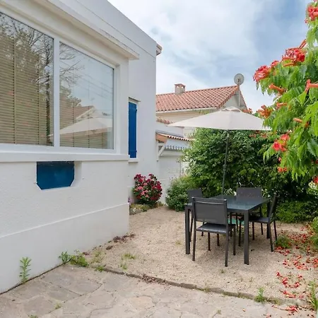 Charmante Maison A 100m De La *