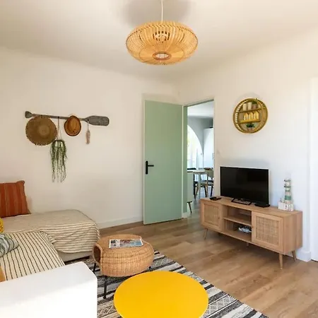 Charmante Maison A 100m De La ポルニック