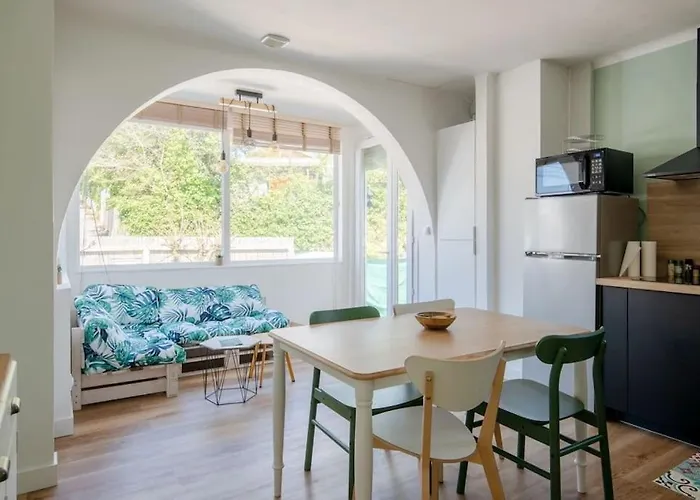 Charmante Maison A 100m De La ポルニック