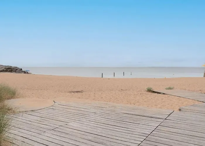 Charmante Maison A 100m De La ポルニック